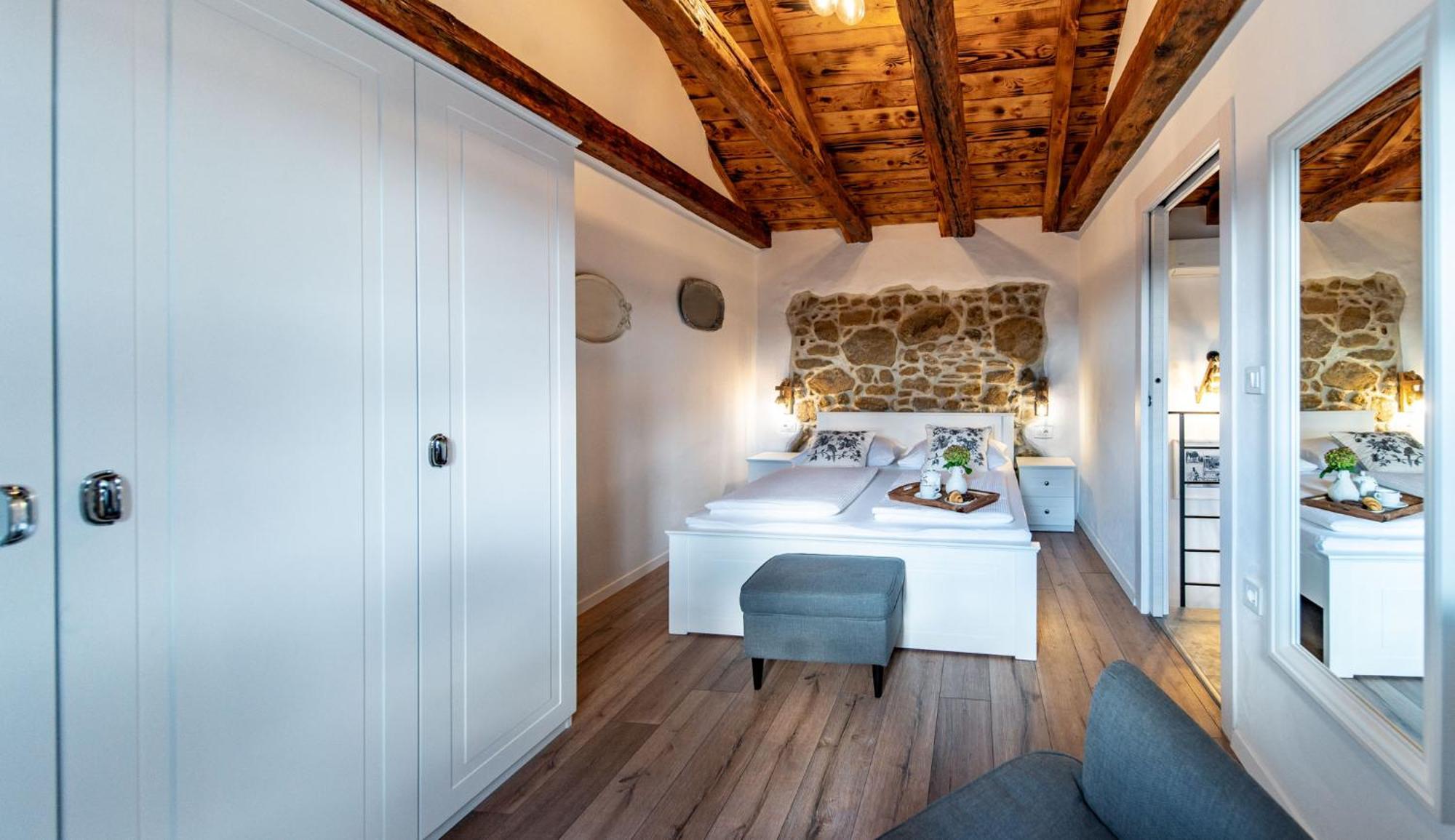 House Filumena Apartment Lopar Bagian luar foto